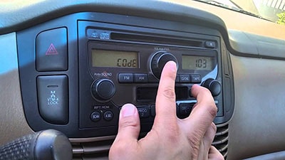 enter ford sportka radio code