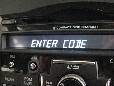 enter volvo s40 radio code