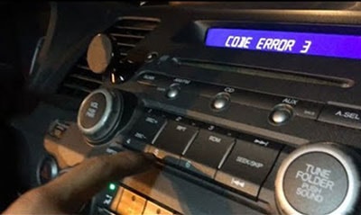 enter fiat qubo radio code