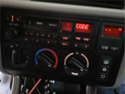 enter alfa romeo 147 radio code